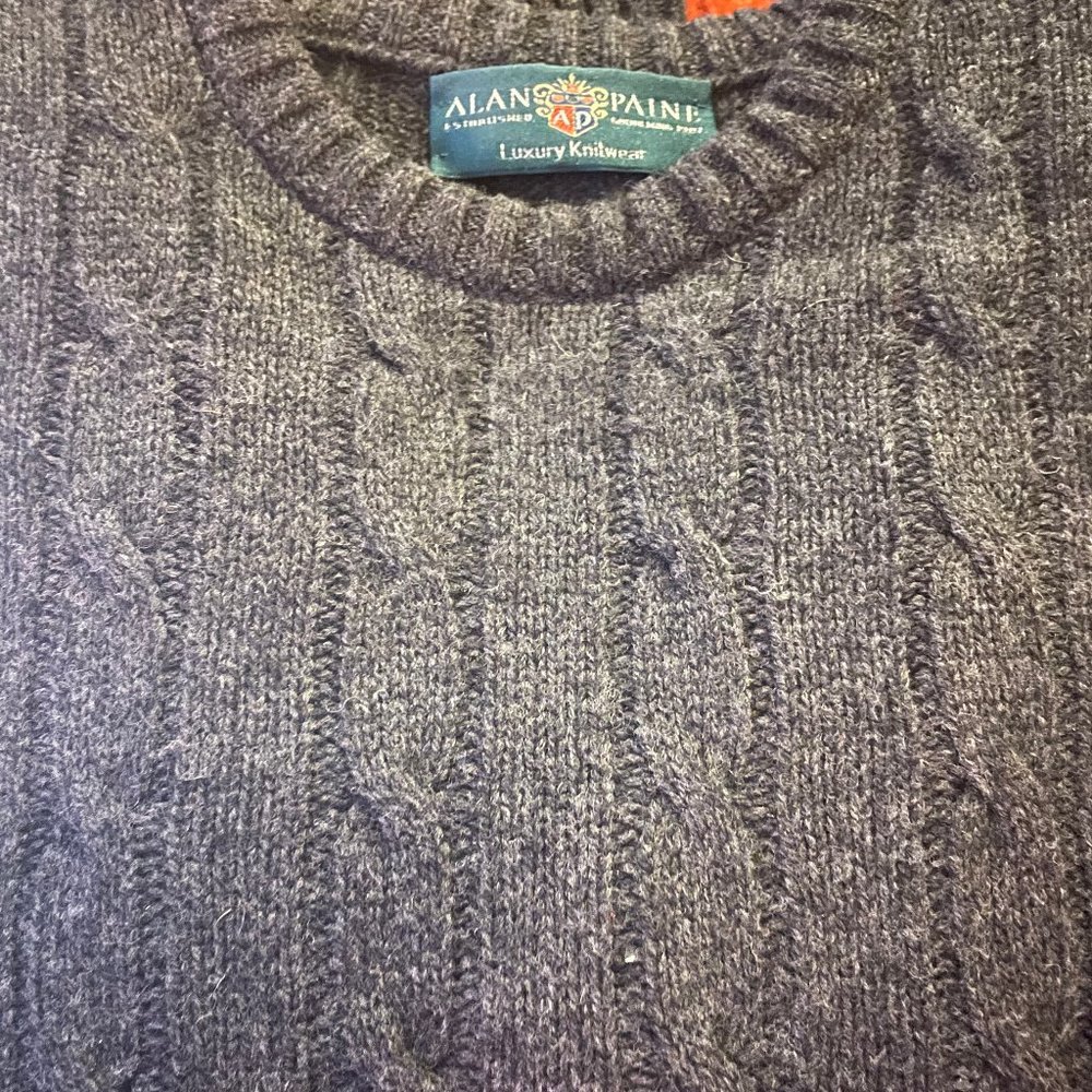 NWOT Alan Paine Gray Cable Sweater